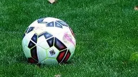 湖人迎战鹈鹕，锡安首遇詹姆斯：首发对决看数据